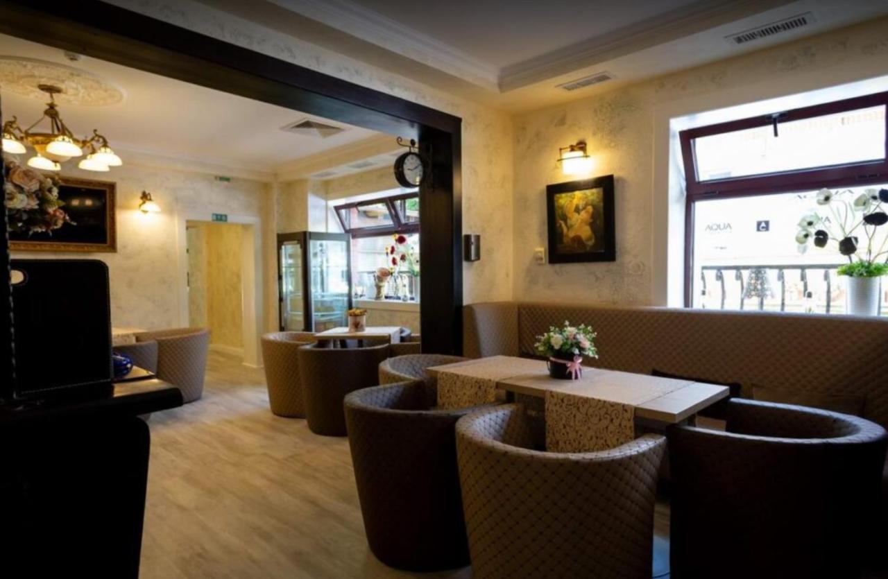 Pensiune Turistica Tosca Bacău Buitenkant foto
